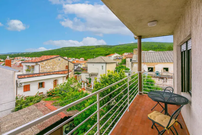 Holiday apartment with terrace and air conditioning - Image 1