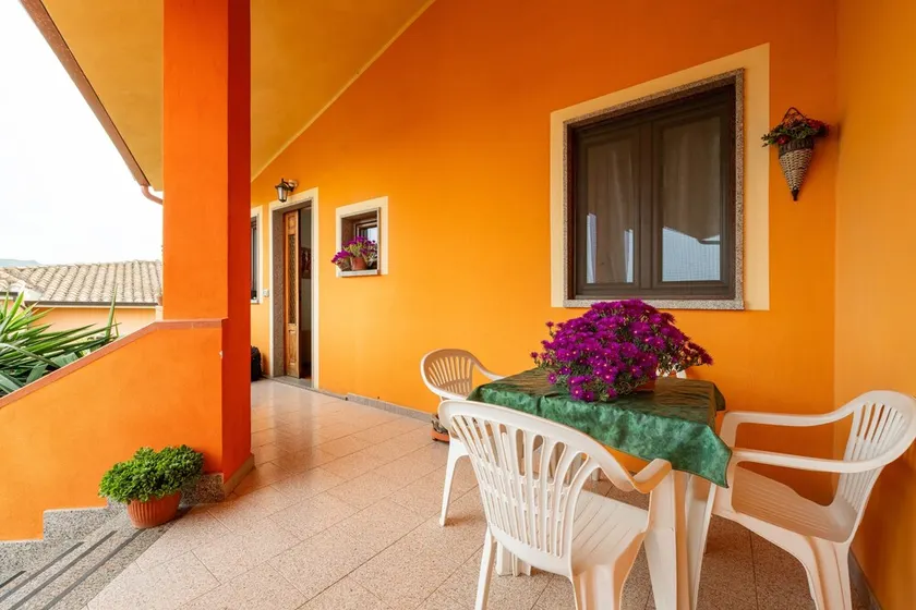 Casa de vacaciones 'Gaia Casa Vacanze' con terraza privada, balcón y aire acondicionado - Image 1