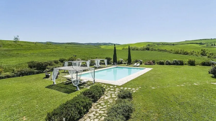 Villa Pernice: An elegant and welcoming two-story villa surrounded by the greenery, with Free WI-FI. - Image 1