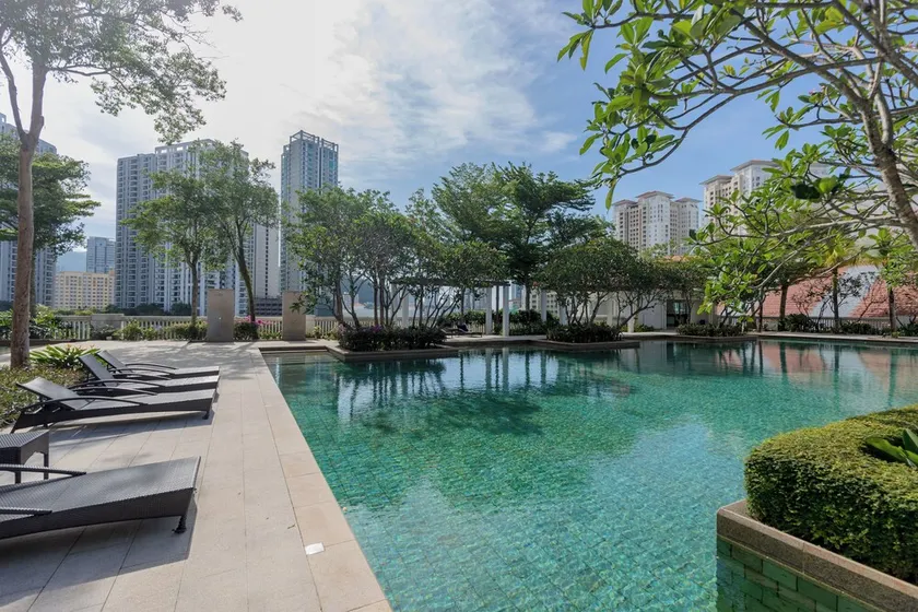 Straits Quay Waterside Suites - Image 1
