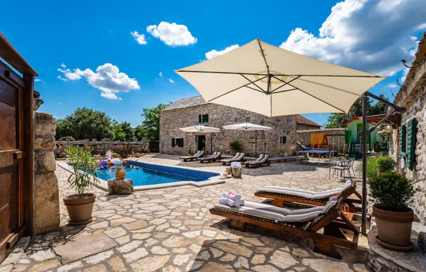 Nice home in Zelengrad - Image 1