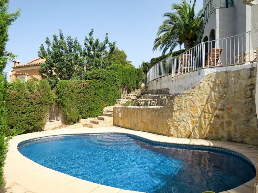Belle maison de vacances privée avec WIFI, piscine privée, TV, terrasse et animaux admis - Image 1