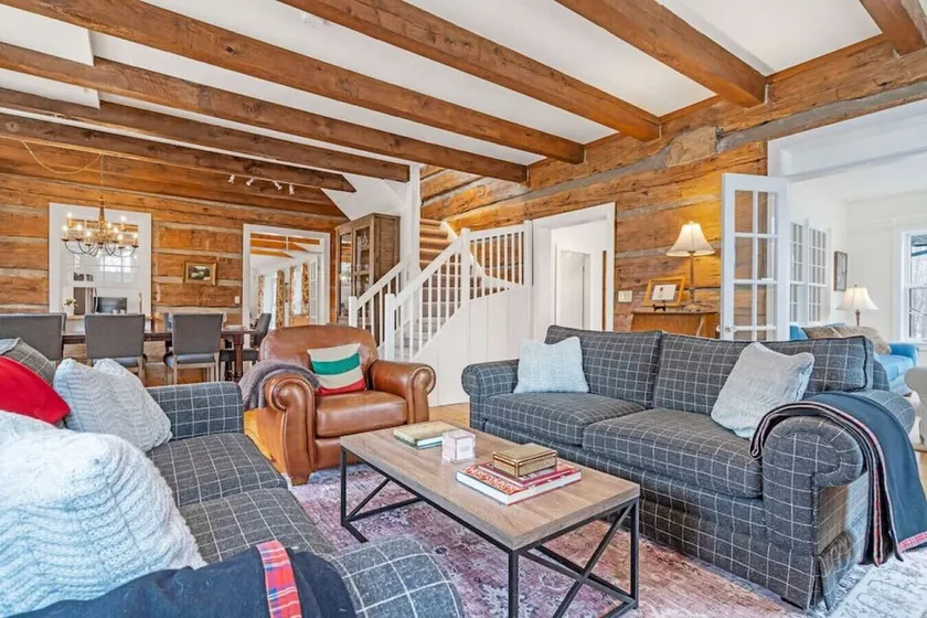 Malcom Cottage · Stunning 6 Bedroom Chalet In Beaver Valley! - Image 1