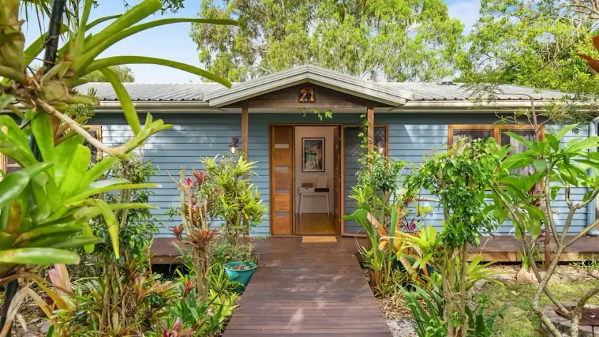 Cottage on Lorien - Image 1