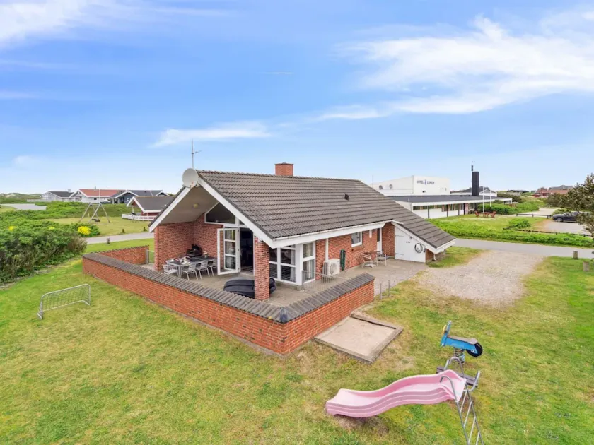Holiday Home Mari - 400m from the sea by Interhome - Image 1