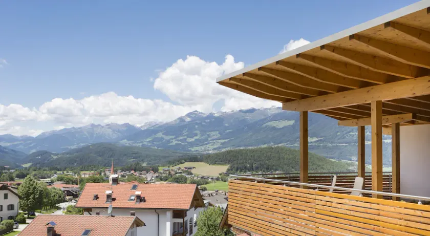 Traum-Ferienwohnung Reischach, Dachterrasse & Panorama, Cron4 Schwimmbad & Sauna - Image 1
