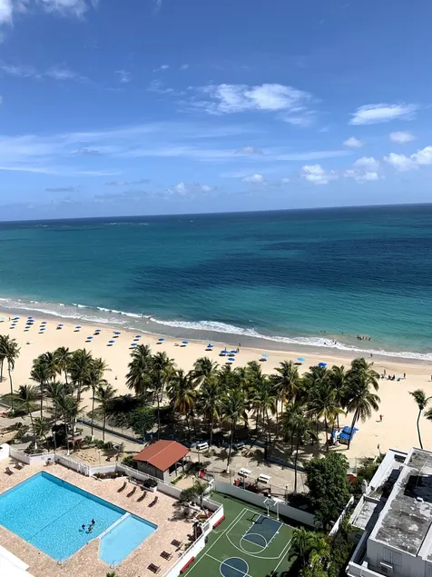 This is a relaxing18th floor front beach apartment, with magnificent ocean view - Image 1