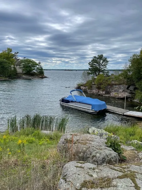 'The Cindy' Thousand Island Cottage - Image 1