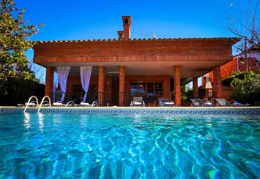 VILLA GERANIOS - Only Families - Image 1
