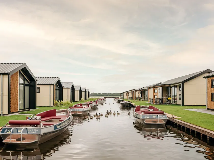 Sunny Giethoorn Cottage - Image 1