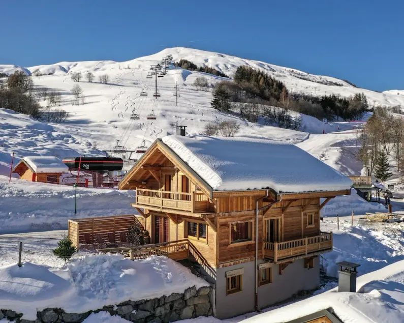 Chalet avec jacuzzi et sauna | Vue montagne - Image 1