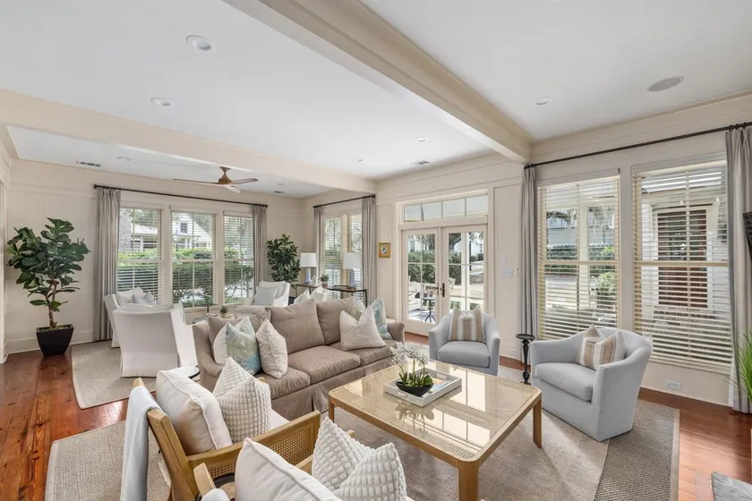 Porches perfect for gathering + Separate Carriage House - Image 1