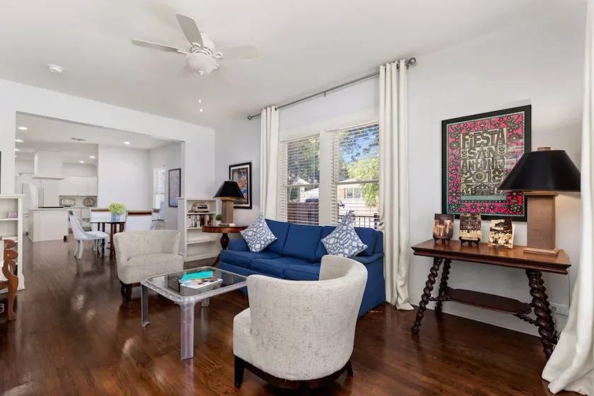 Free Fun Included | Near Zoo, Pearl & Riverwalk | Charming Historic Casa in Midtown by Trinity - Image 1