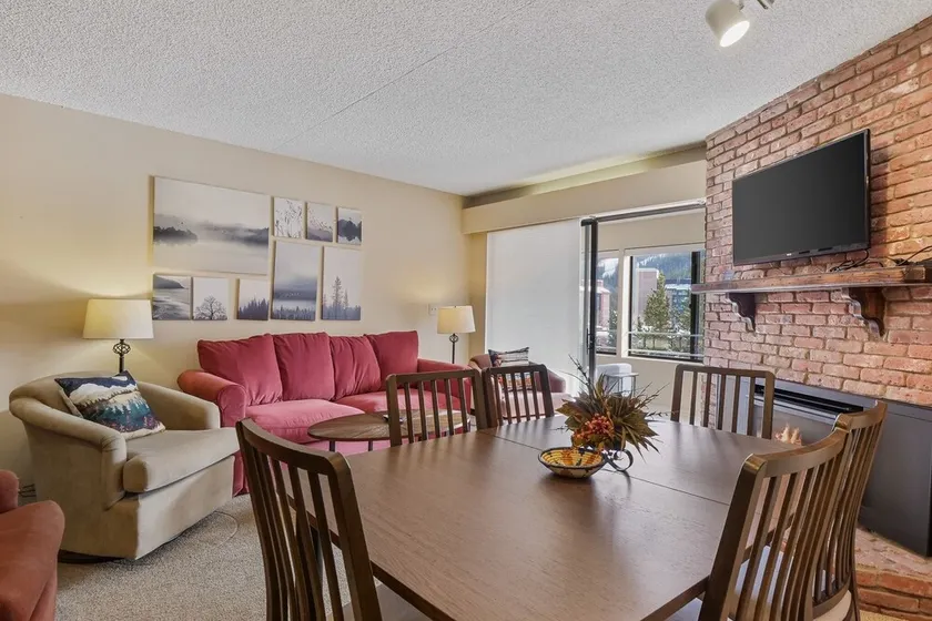 Bridge End 1 Bedroom Condo #206 by RedAwning - Image 1