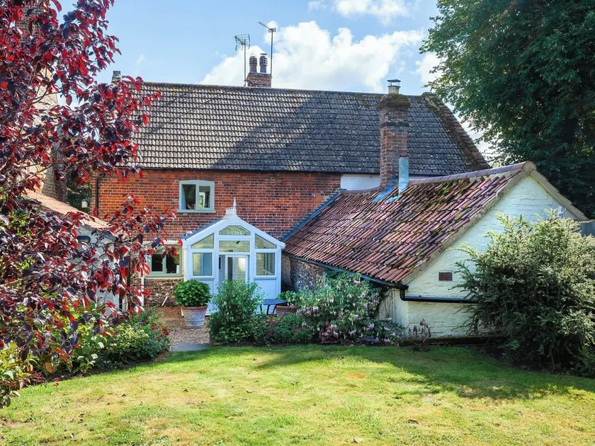 2 bedroom accommodation in Docking, near Hunstanton - Image 1