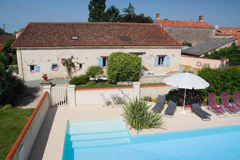 Grand gîte jusqu'à 9 personnes, avec piscine - Image 1