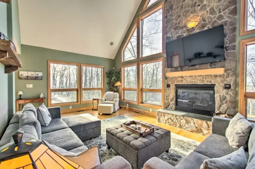 Welcome to Winterhaven!  5BR/4BA .5mi from lodge! - Image 1