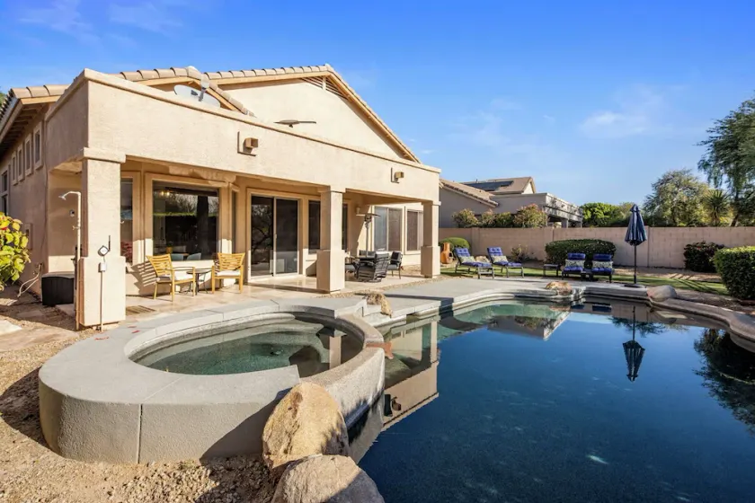 North Scottsdale retreat HEATED POOL - Image 1