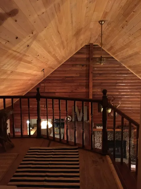 Encantadora cabaña de troncos cerca de Ocala, HITS y Orlando, ideal para familias - Image 1