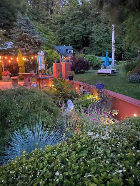 Krukmakeriet på Reverie Gardens - Image 1