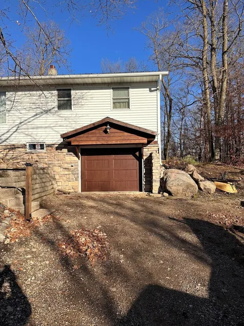 Year Around Cabin... - Image 1