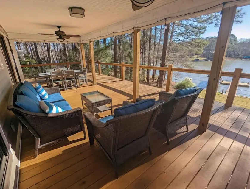 Cedar Lake Retreat - Image 1