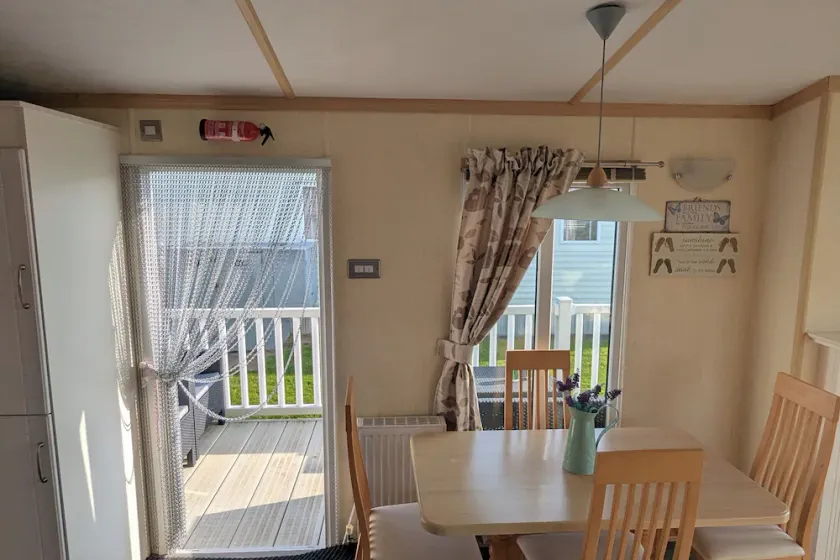 Beachcomber Cabin Dog Friendly - Anderby Creek - Image 1