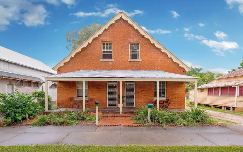 \"Eliza\" Victorian Red Brick Duplex Built 1845 - Image 1