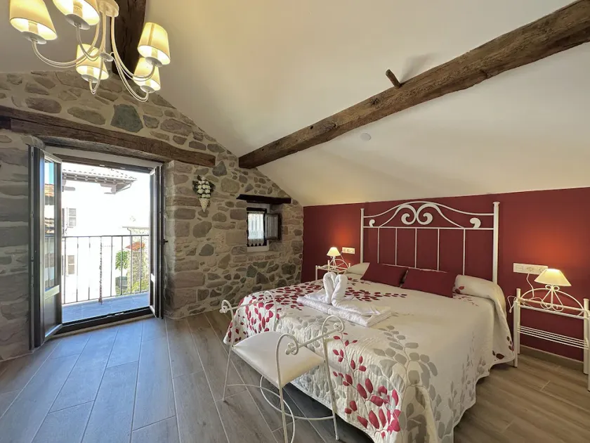 Casa Rural Sutegia - Image 1