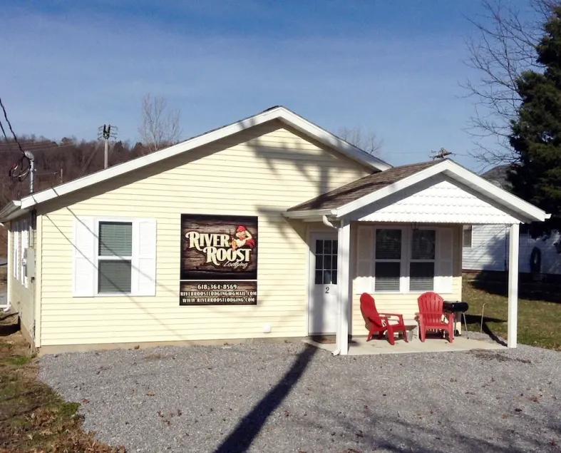 Minutes From Shawnee National Forest in Golconda, IL - Image 1