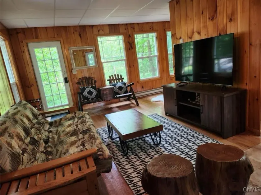 Charming 2 bedroom 1 bath brand new cabin near lake for entire family - Image 1