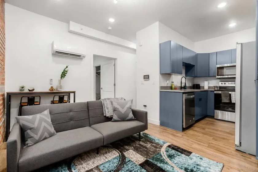 Designer 1-Bed Haven near Downtown! Pets Welcome! - Image 1