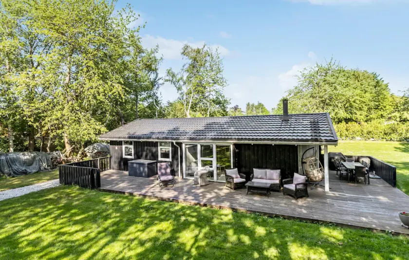 Schönes Haus mit 4 Schlafzimmern in. - Image 1