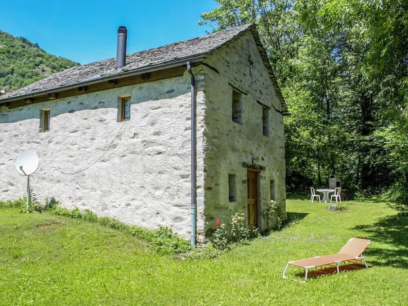 Merveilleuse maison de vacances privée pour 4 personnes avec TV, terrasse et vue panoramique - Image 1