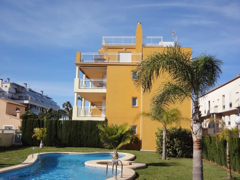 Carmenes, 3 bed corner penthouse, 160m2 of terraces, aircon, wifi - Image 1
