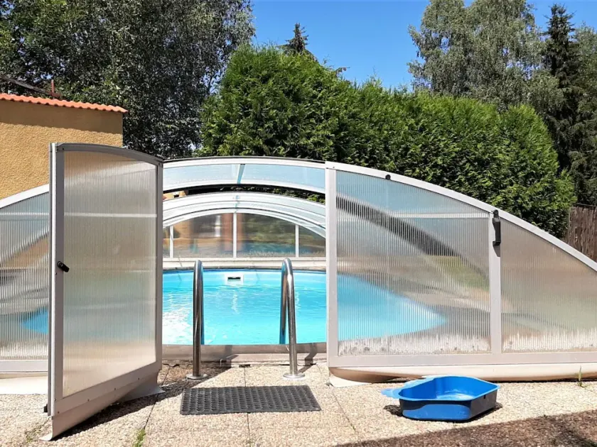 Villa indipendente con vasca idromassaggio, piscina privata, WIFI, TV, terrazza, animali ammessi - Image 1