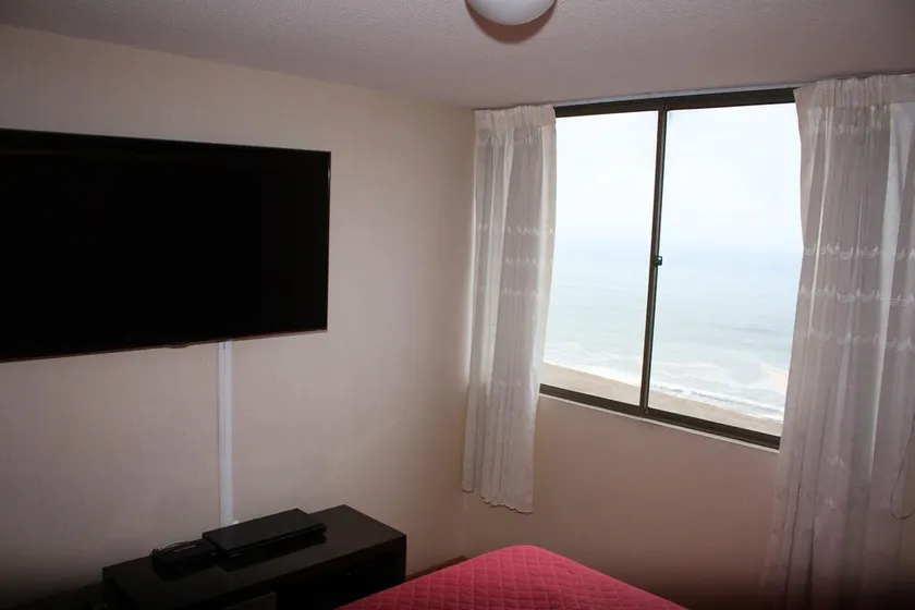 pacific ocean view - Image 1
