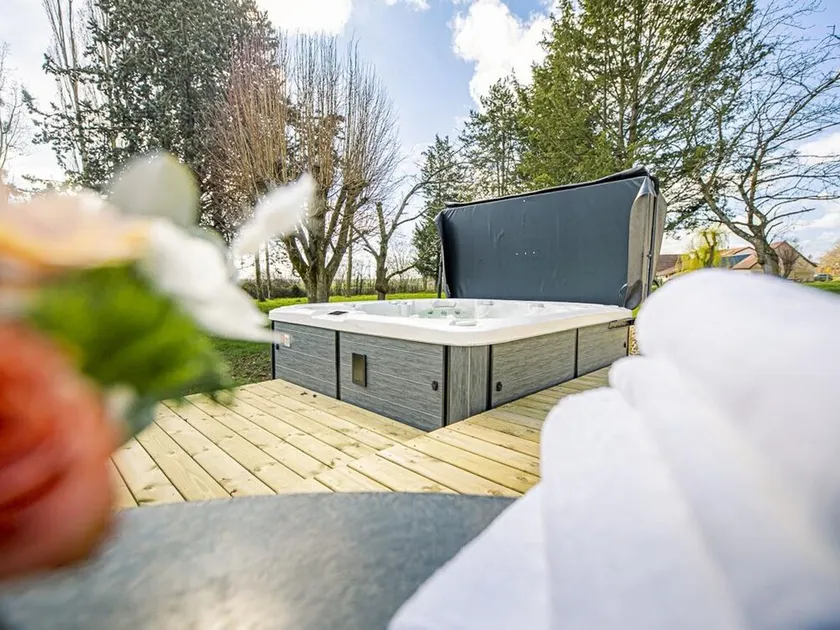 Nature Retreat in Vineyard with SPA - Image 1