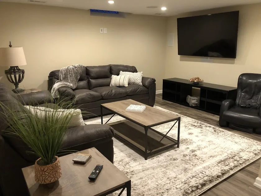 Cozy Clarkston Ranch with Room for 10, 5 bedrooms/beds - Image 1