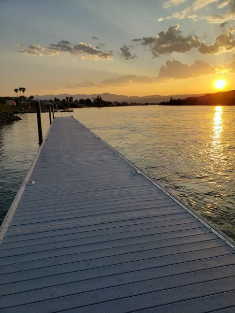 Beautiful Riverview Condo with Boat Launch - Image 1