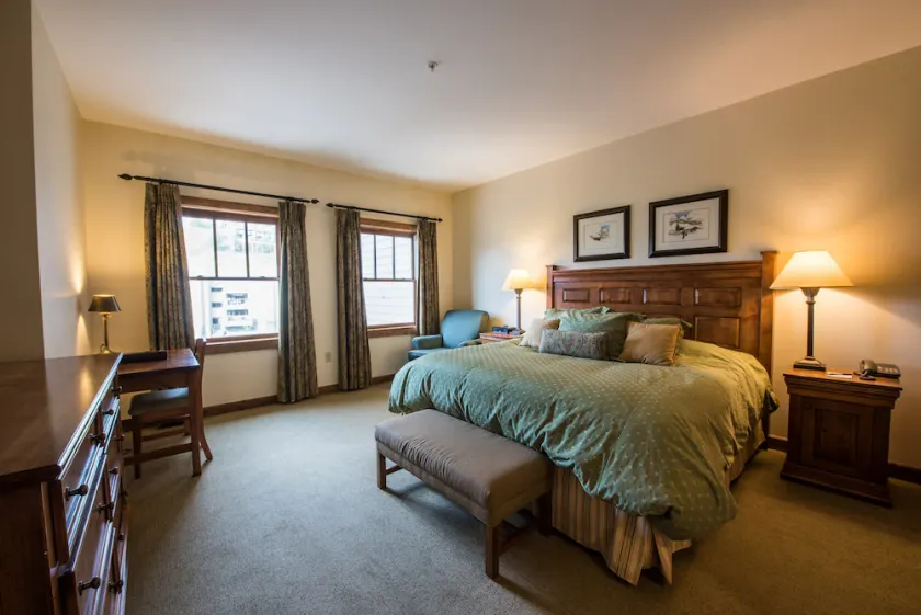 Cozy Ski Retreat in Crested Butte | Hot Tub - Image 1