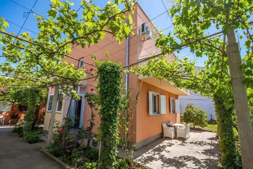 Holiday apartment on the ground floor - Image 1