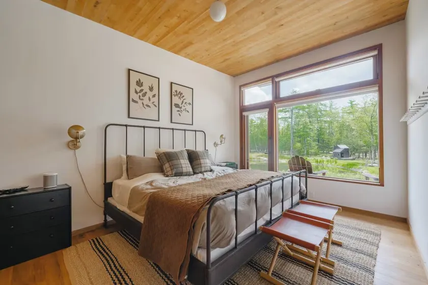 A Retreat @ Hudson Woods: Pond House - Image 1