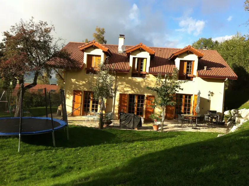 STUNNING ALPINE FAMILY RETREAT - ST MARTIN D’URIAGE - Image 1