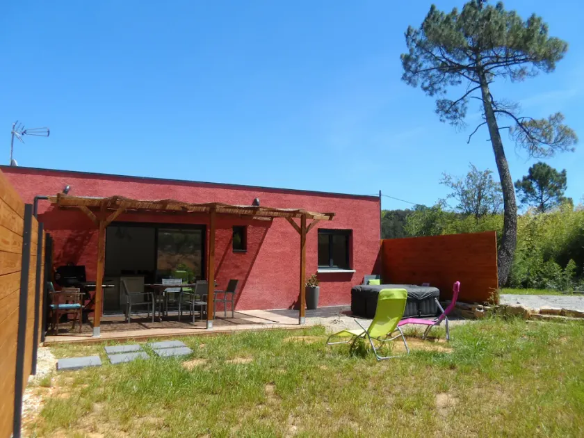 COTTAGE IN THE NATURE WITH PRIVATE JACUZZI 5 MIN FROM THE ARDECHE RIVER - Image 1