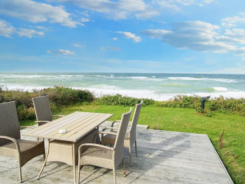 6 Person Holiday Home in Gilleleje-by Traum - Image 1