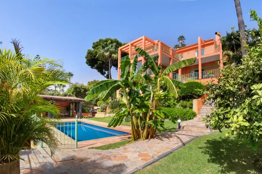 Villa with spectacular views in Malaga, 5 minutes from the beach - Image 1