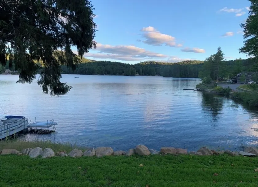 Adirondack Lakefront Getaway-Newly renovated, fireplace, gameroom, close to Gore - Image 1