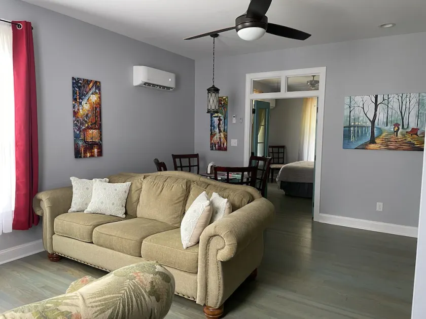 Murphy’s Place 2-bedroom apartment near hiking skiing wineries and breweries. - Image 1