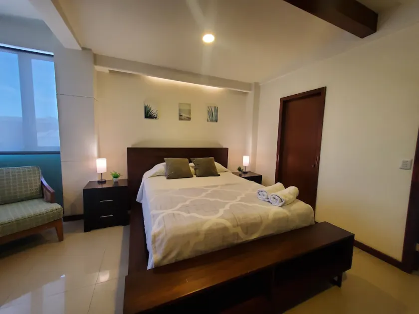 1 bedroom apartment by the beach - Image 1